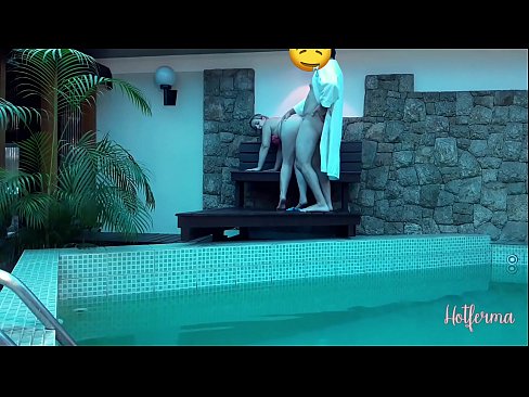 ❤️ باس نے نوکرانی کو تالاب میں مدعو کیا، لیکن وہ گرمی کا مقابلہ نہیں کر سکا ہم پر ur.ladyxxxporno.ru